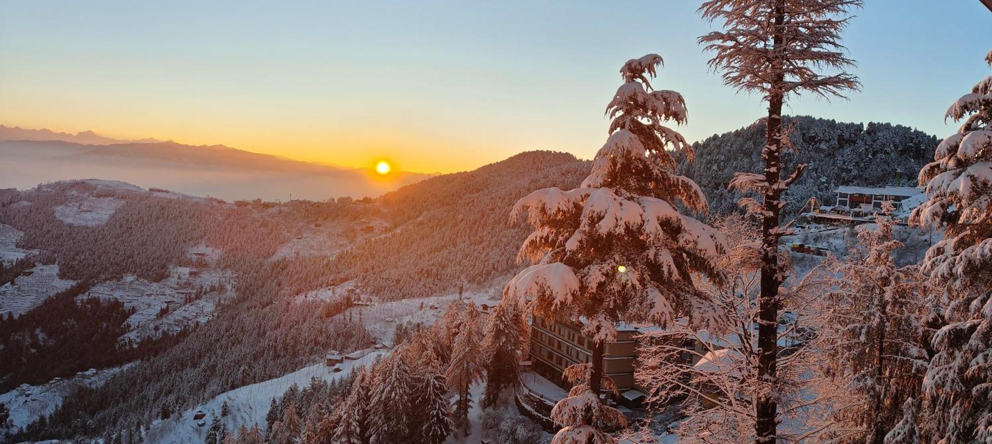 Treebo Shimla Ayurvedic Retreat Kufri Hotel Kültér fotó