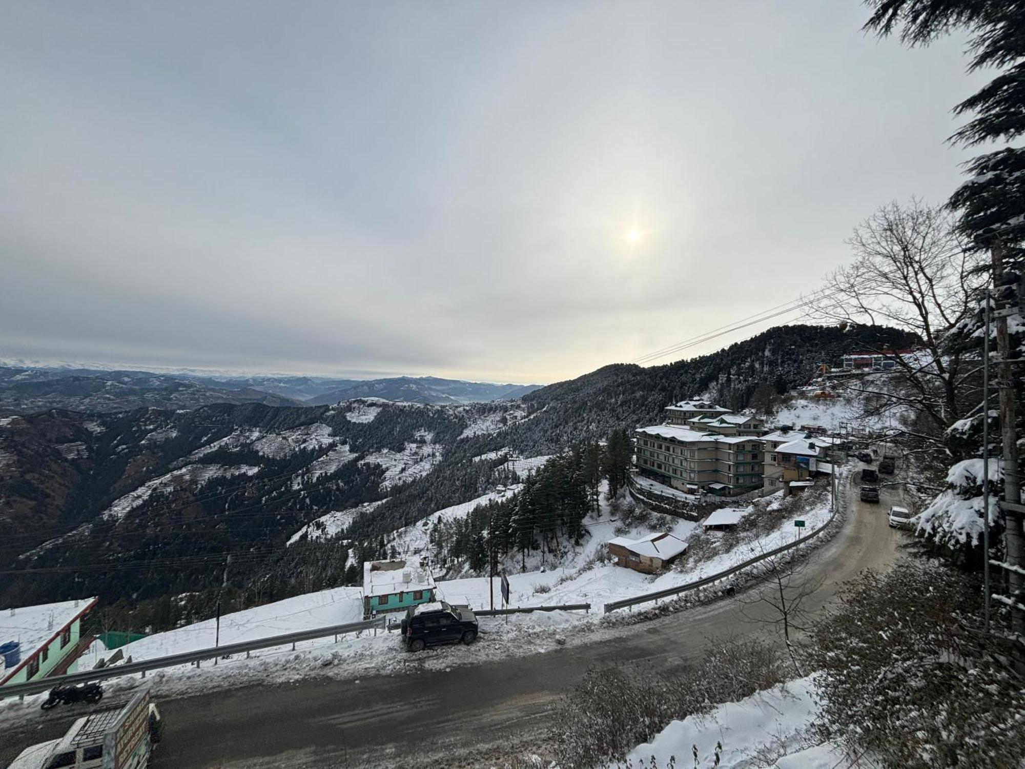 Treebo Shimla Ayurvedic Retreat Kufri Hotel Kültér fotó